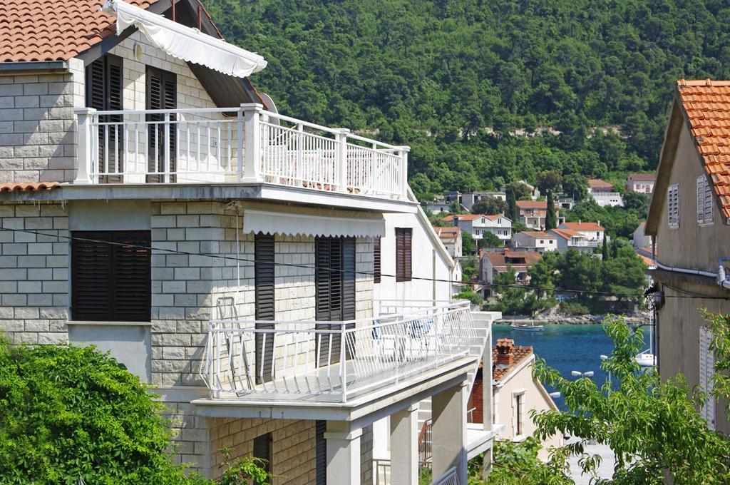 Apartments Boris Smokvica  エクステリア 写真